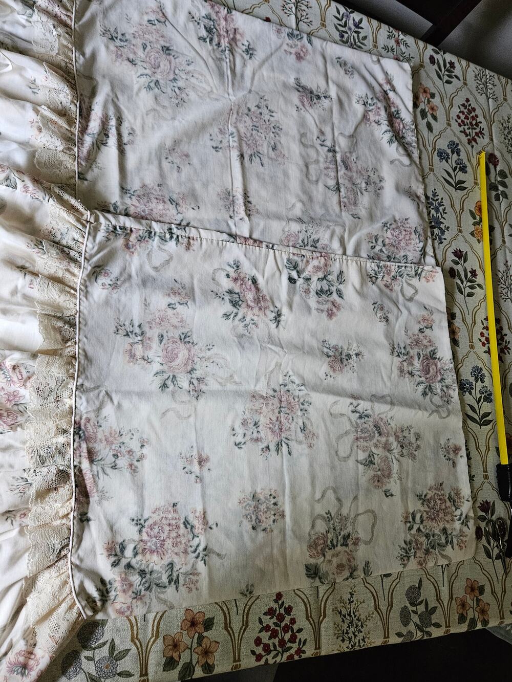 Vintage Springmaid Regal Rose Ruffled Pillowcases Set Cottagecore Shabby Chic